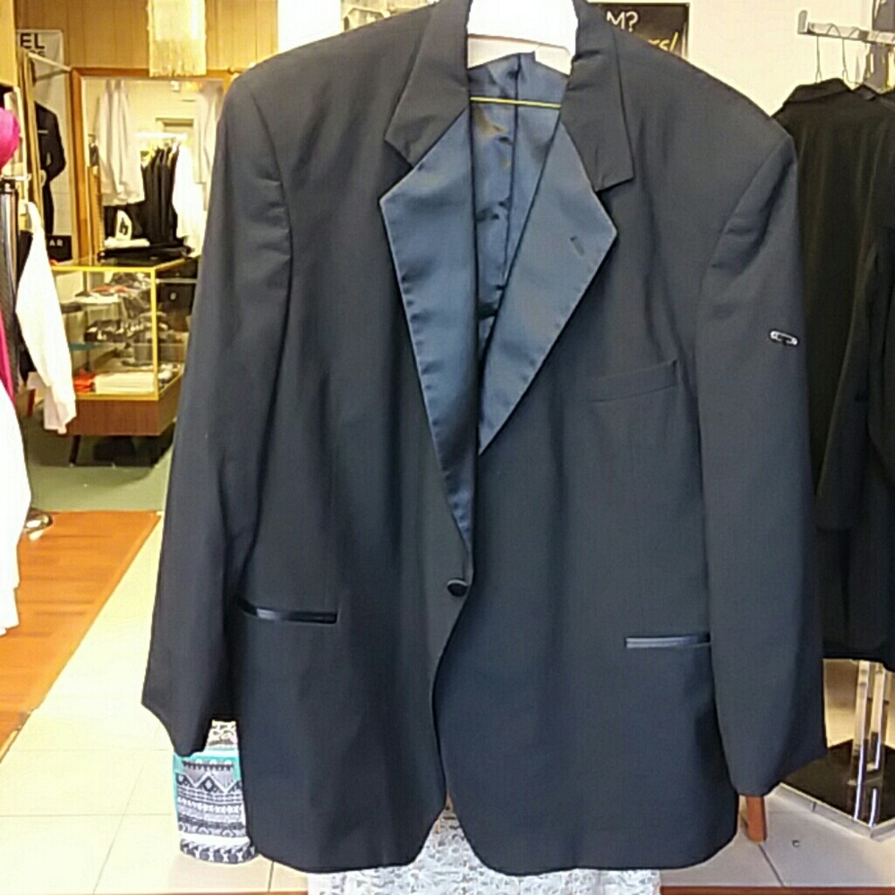 50R Mens Tuxedo Jacket